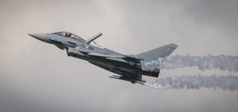 Ein Kampfjet des österreichischen Bundesheeres: Kampfjets brauchen mehr Sprit als Passagierflieger