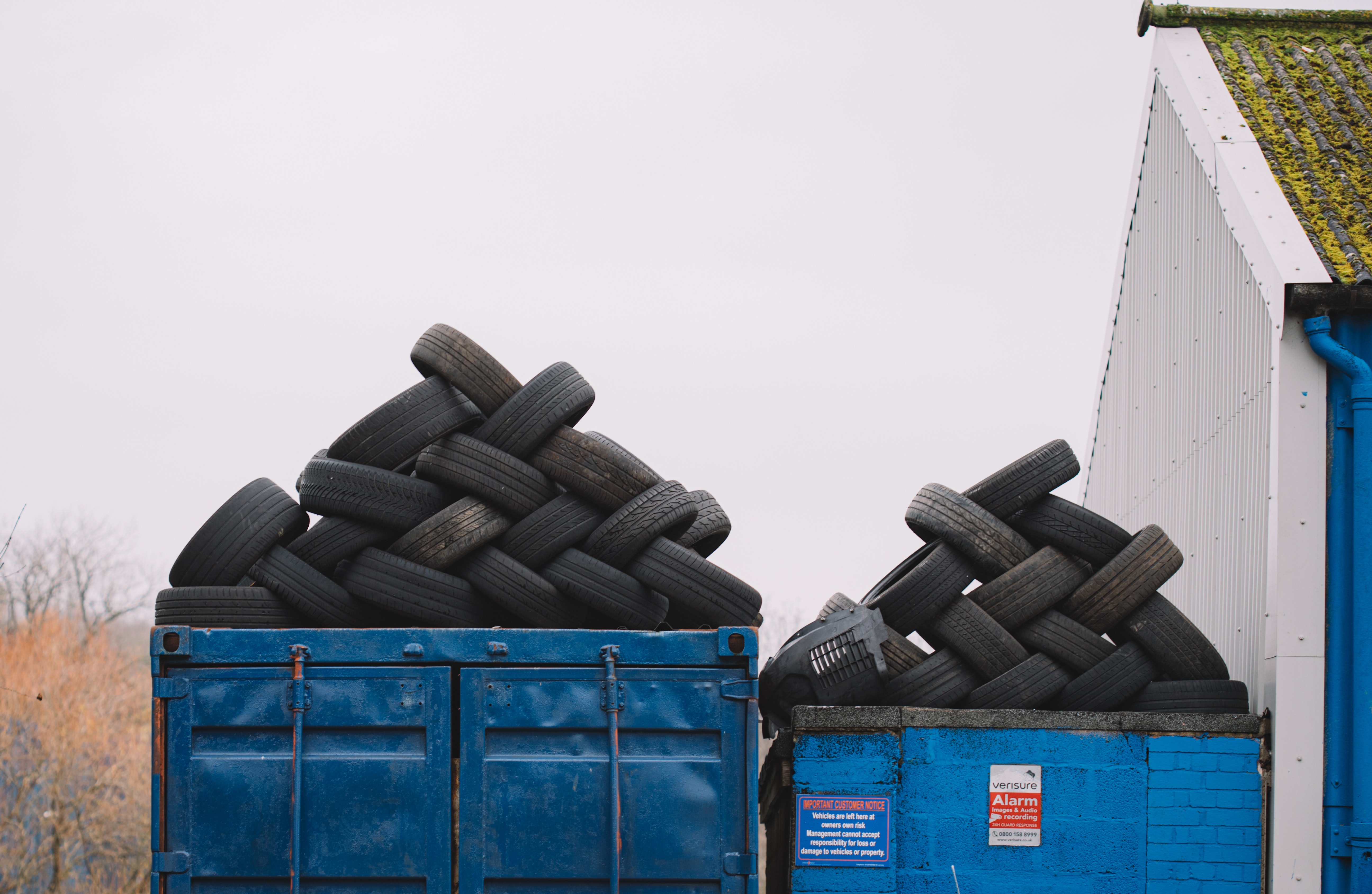 Mikroplastik: Ein großer Teil stammt vom Abrieb von Autoreifen