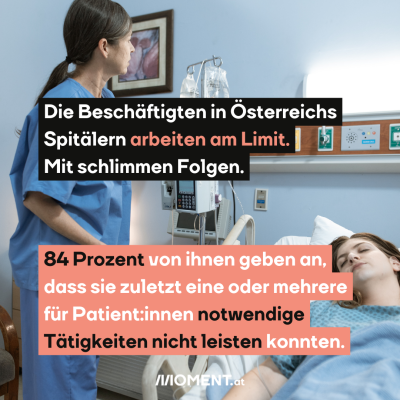 Pflegerin am Bett von Patientin.