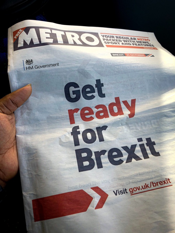 Titelseite der Ubahn Zeitung Metro zum Brexit