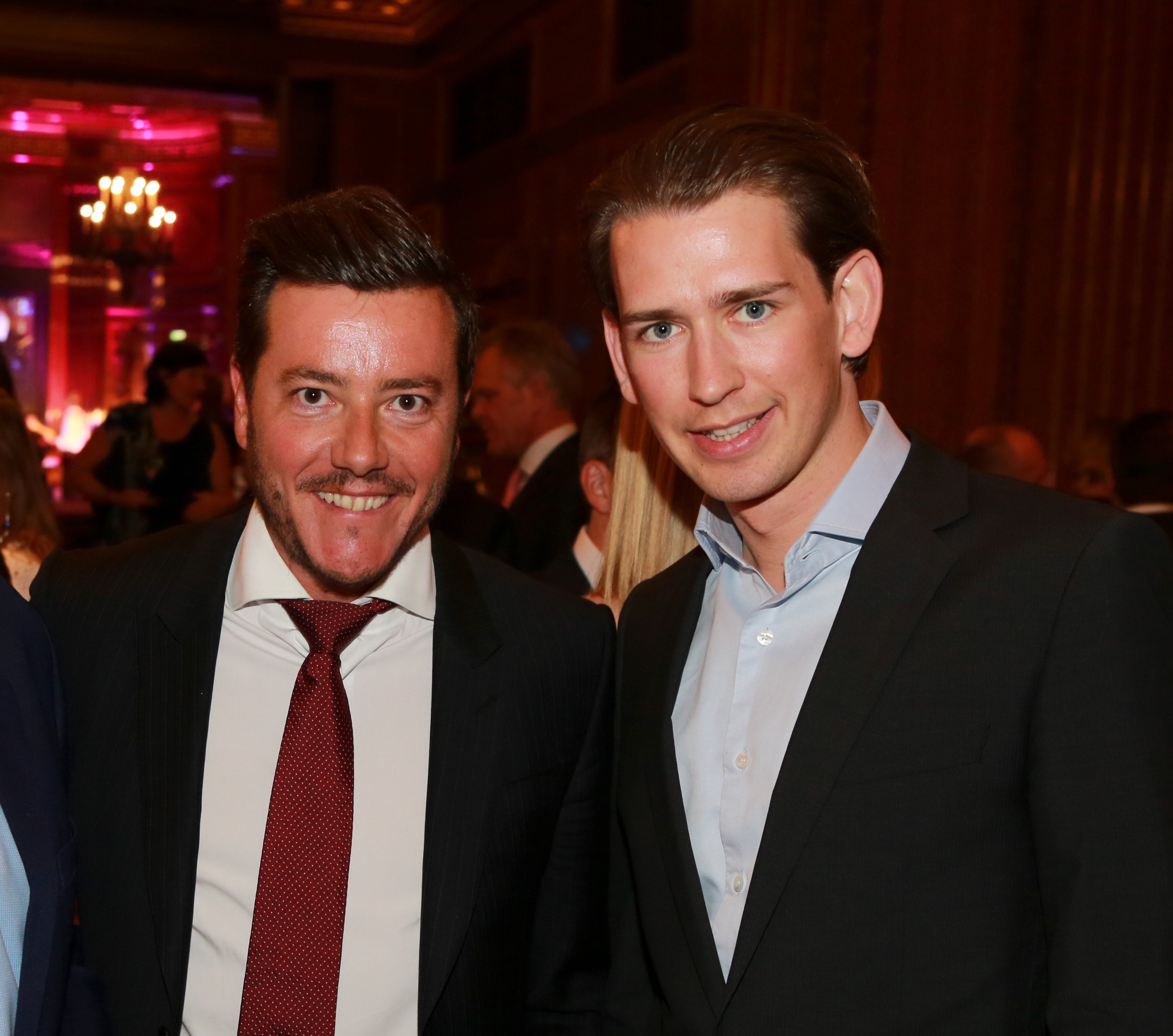 Ein Foto von Sebastian Kurz und René Benko - der Investor steht beim COFAG U-Ausschuss im Fokus.