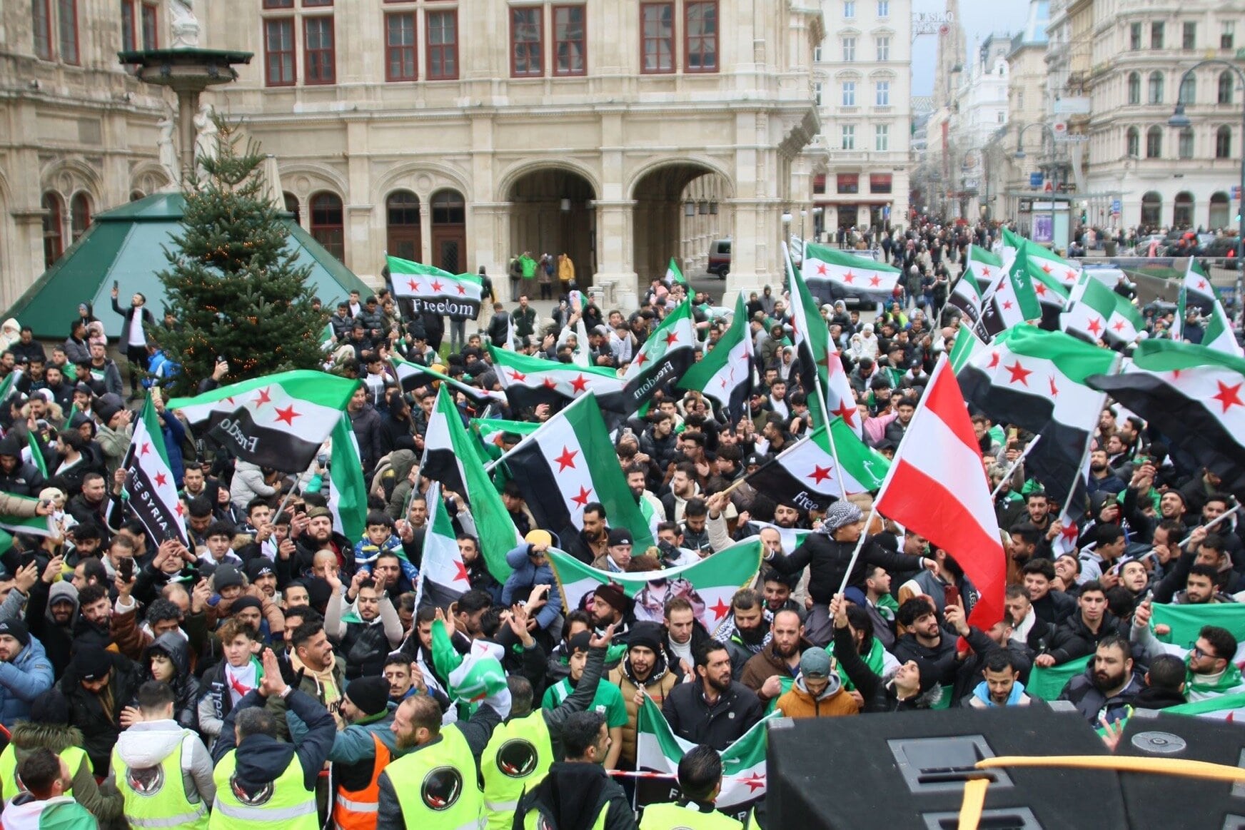 Wie Innenminster Karner und die ÖVP sich mit rechten Abschiebefanstasien blamieren
