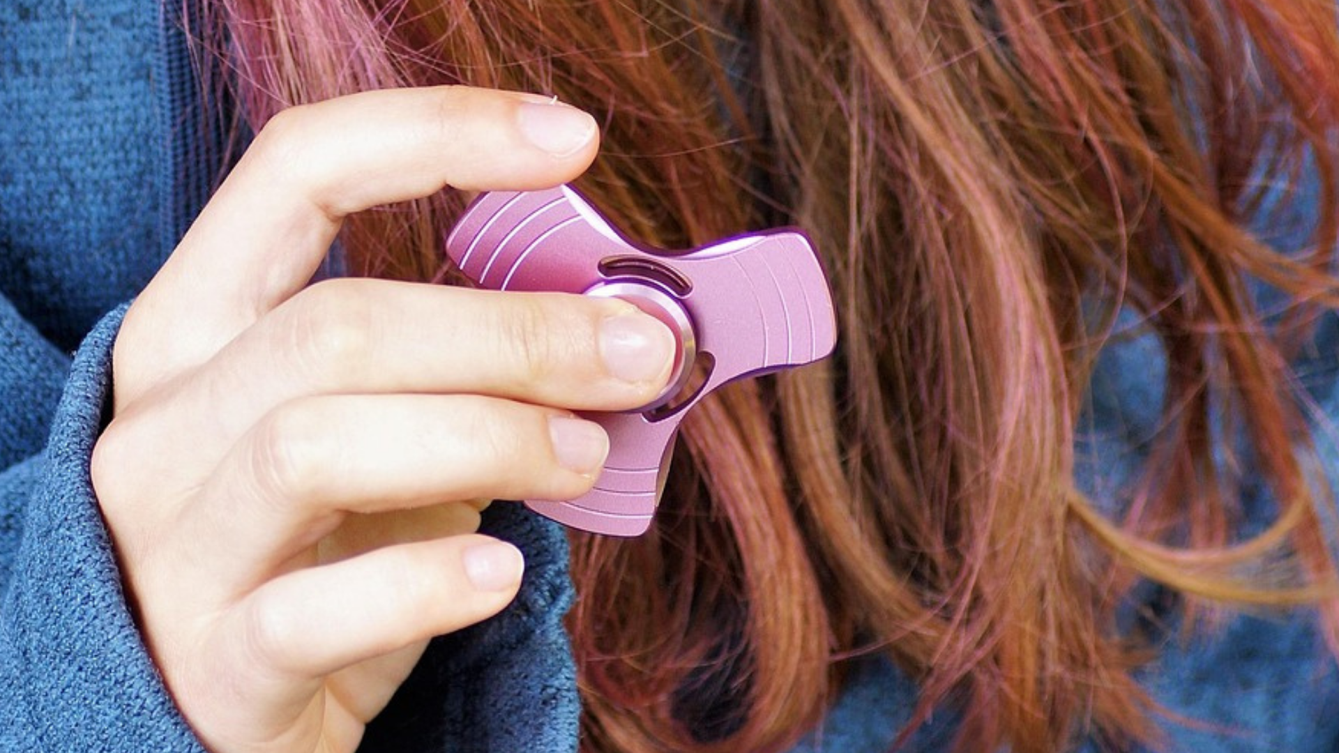 “Bis 33 dachte ich, dass ich dumm bin”: Wie 2 Eltern mit ADHS über das System denken